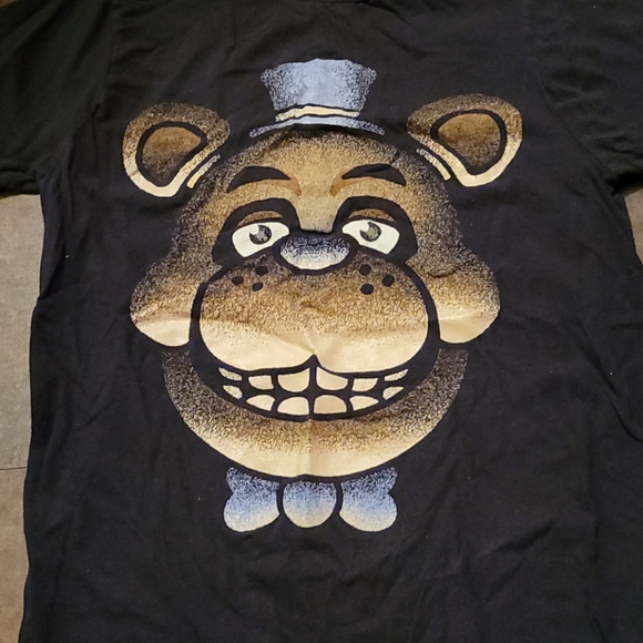 Hot Topic Tops - FNAF GLOW Freddie Shirt
